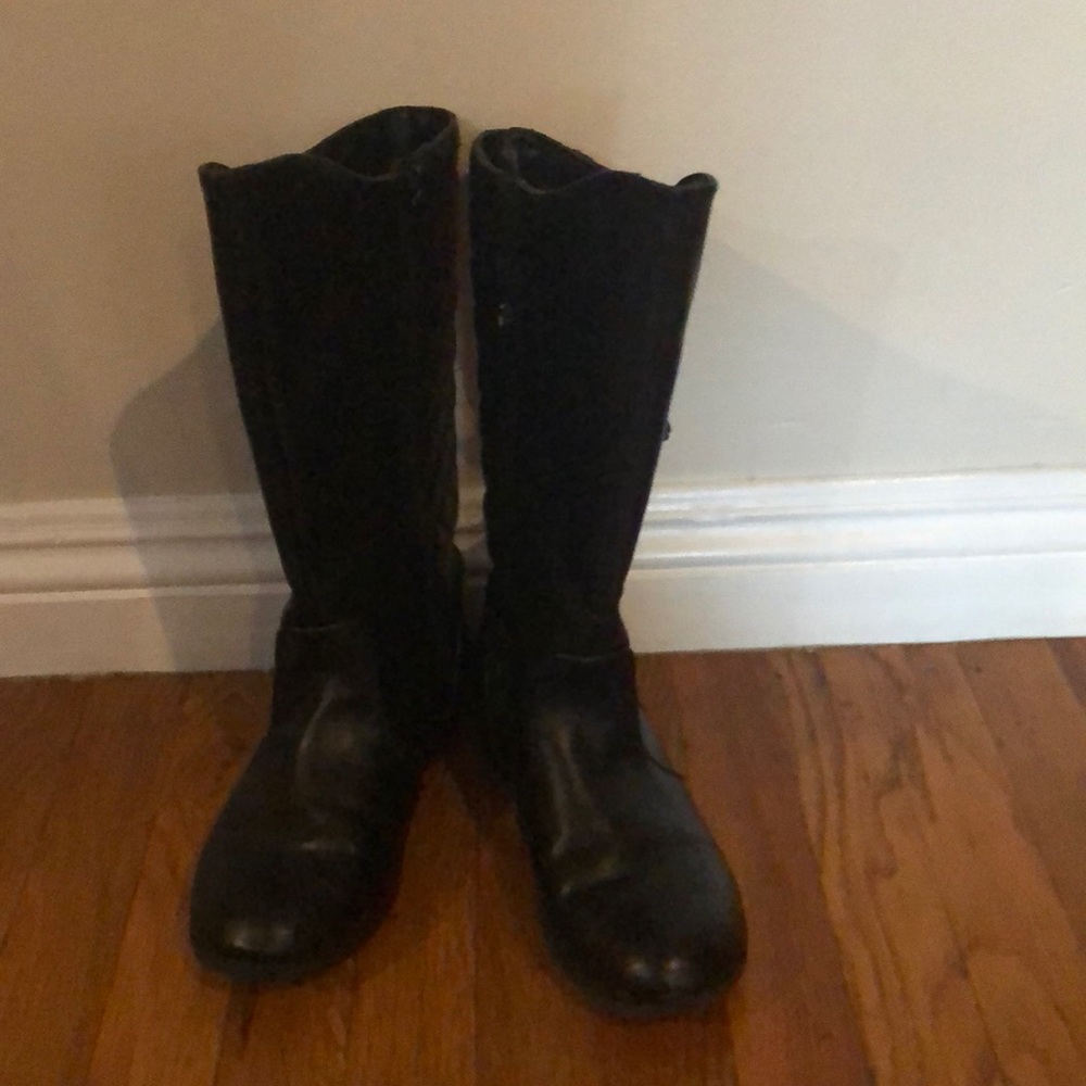 All black boots